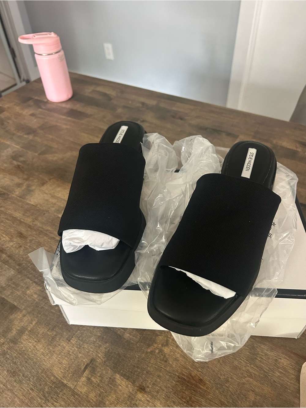 Steve Madden Lucee black slides